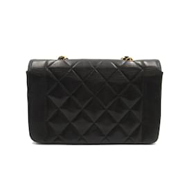 Chanel-Bolsa transversal com aba Diana-Preto