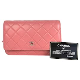 Chanel-Chanel WoC Pele de Cordeiro Rosa Prata-Rosa