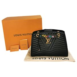 Louis Vuitton-Bolso tote con cadena Louis Vuitton New Wave-Negro