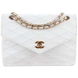 Chanel-Sac à rabat simple en cuir d'agneau matelassé Chanel-Blanc