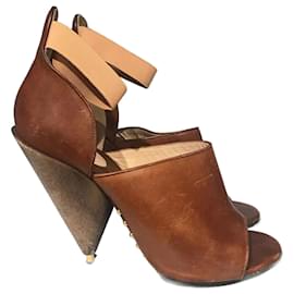 Givenchy-GIVENCHY  Sandals T.eu 40 leather-Camel
