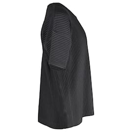 Issey Miyake-Issey Miyake Homme Plissé Issey Short-Sleeve T-shirt in Black Polyester-Black