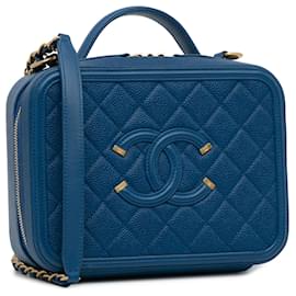 Chanel-Estojo de vaidade Chanel Blue Medium CC Filigrana Caviar-Azul