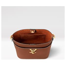 Louis Vuitton-LV Lock and walk leather bag-Brown