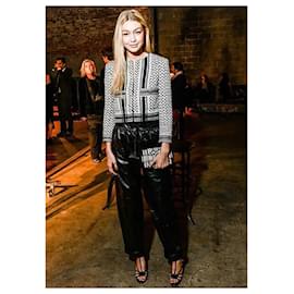 Chanel-9K$ Neue schwarze Tweedjacke im Gigi Hadid-Stil-Schwarz