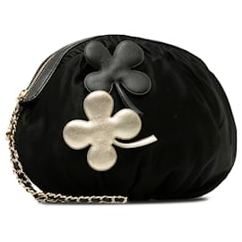Chanel-Pochette en satin trèfle à quatre feuilles noir Chanel-Noir