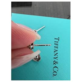 Tiffany & Co-Puces d'oreilles en diamant solitaire de Tiffany & Co-Blanc