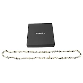 Chanel-Collier long Chanel en fausses perles en fausses perles blanches-Blanc,Écru
