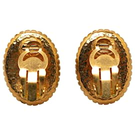 Chanel-Chanel Gold CC Clip On Earrings-Golden