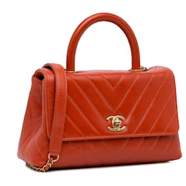Chanel-Bolso satchel pequeño Chanel rojo de piel de cordero con asa Chevron Coco-Roja