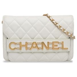 Chanel-Cartera encadenada blanca Chanel con cadena-Blanco