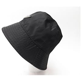 Prada-NEW BOB PRADA HAT NYLON XL T60 METAL LOGO BLACK BUCKET HAT-Black