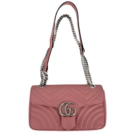 Gucci-Bolsa GG Marmont Média Matelassê em Couro Rosa-Rosa