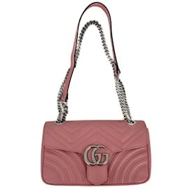 Gucci-Borsa media GG Marmont in pelle matelassé rosa-Rosa
