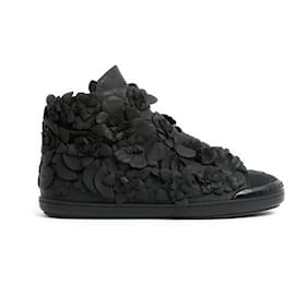 Chanel-Mittelhohe schwarze Camelia-Sneaker, EU38-Schwarz