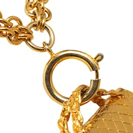 Chanel-Collar con dije de solapa CC de Chanel dorado-Dorado