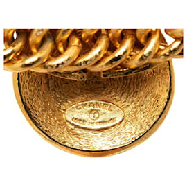 Chanel-Collana con pendente a medaglione Chanel CC in oro-D'oro