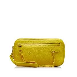Louis Vuitton-Gelbe Louis Vuitton-Monogramm-Taurillon-Pochette-Wolga-Clutch-Gelb