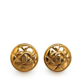 Chanel-Gold Chanel CC Quilted Clip On Earrings-Golden