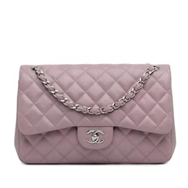 Chanel-Lila Chanel Jumbo Classic Lammfell gefütterte Umhängetasche mit Klappe-Lila