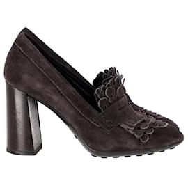 Tod's-Zapatos de salón estilo mocasín Penny con tacón en bloque y flecos de Tod's en ante marrón-Castaño