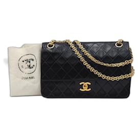 Chanel-Clássico atemporal da Chanel 2.55 Mademoiselle Bijoux 24corrente de ouro ct-Preto