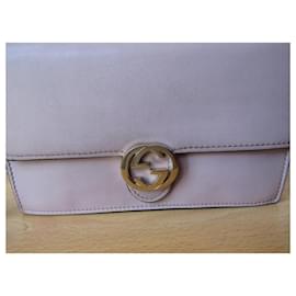 Gucci-Gucci Interlock leather clutch bag-Lavender