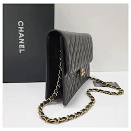 Chanel-Bolso clásico con solapa de piel de cordero negra vintage de Chanel-Multicolor