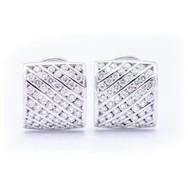 Autre Marque-White gold diamond stud earrings-White