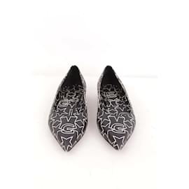 Givenchy-Sapatilhas de couro-Preto