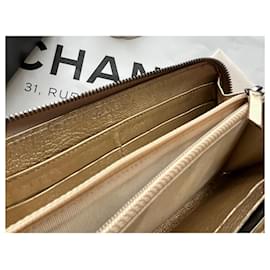 Chanel-Classico-D'oro