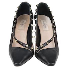 Valentino-De color negro/Zapatos de tacón con punta puntiaguda Rockstud en beige-Beige