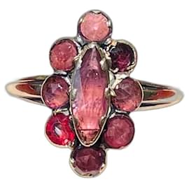 Autre Marque-Antique rose gold ring 18 carats set with Perpignan garnets.-Golden