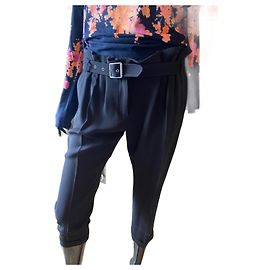 Tara Jarmon Schwarze Cropped Hose mit Gürtel Schwarz