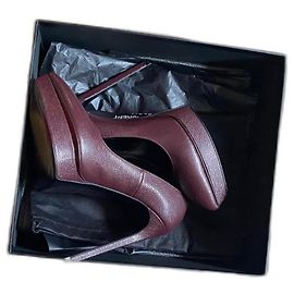Yves Saint Laurent Janis Pumps Dark Red Leather Dark red