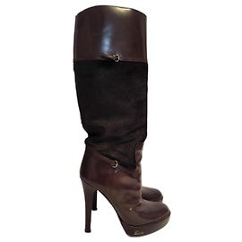 Botas Gucci de couro marrom Marrom