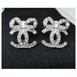 Chanel-Chanel-Ohrringband mit CC-Logo-Silber