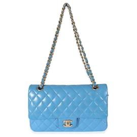 Chanel-Borsa con patta foderata media trapuntata blu in pelle di agnello Chanel-Blu