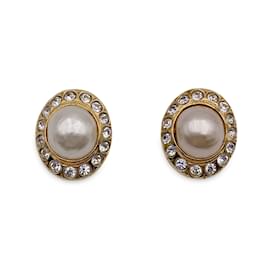 Chanel-Vintage Gold Metal Faux Pearls Rhinestones Clip On Earrings-Golden
