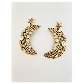 Oscar de la Renta-Gold earrings with celestial moon Oscar de la Renta-Golden
