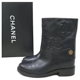 Chanel-Chanel 2016 Botas de media pantorrilla de cuero negro con flor de camelia-Negro