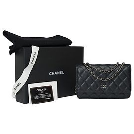 Sac CHANEL Wallet on Chain en Cuir Noir - 101617 Noir