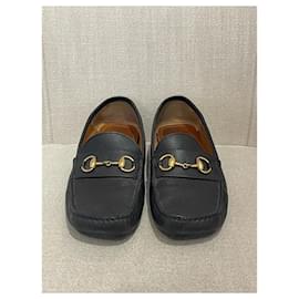 Gucci-GUCCI Flats T.EU 42 Leather-Black