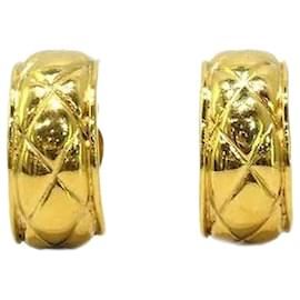 Chanel-Matelasse Vintage Clip On Earrings-Golden