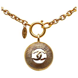 Chanel-Collier pendentif rond Chanel CC doré-Doré