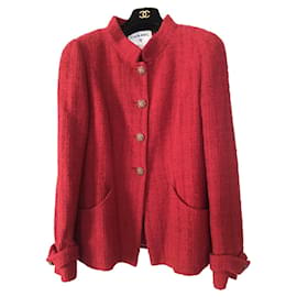 Chanel-Veste en tweed rouge CC Jewel Buttons-Rouge