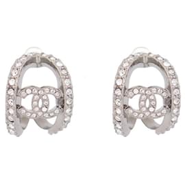 Chanel-NEW CHANEL EARRINGS CC LOGO AND SILVER METAL STRASS NEW EARRINGS-Silvery