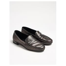 Chanel-Chanel Metallic Textured CC Chain Loafers in Brown Leather-Brown