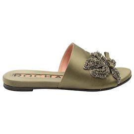 Slides embelezados com cristal Rochas em cetim verde Verde