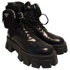 Prada-Prada Monolith Stiefel aus schwarzem Leder und Nylon-Schwarz